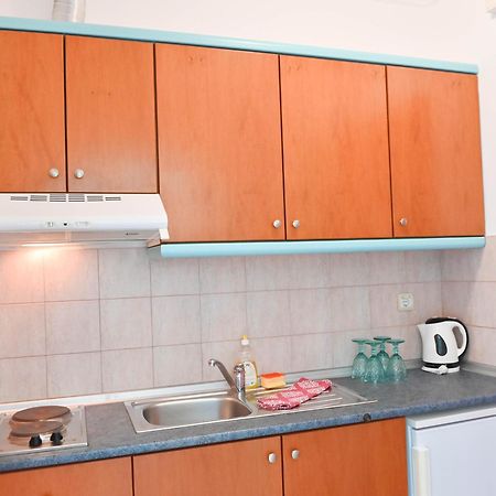 Apartmán El Greco Nei Pori Pokoj fotografie